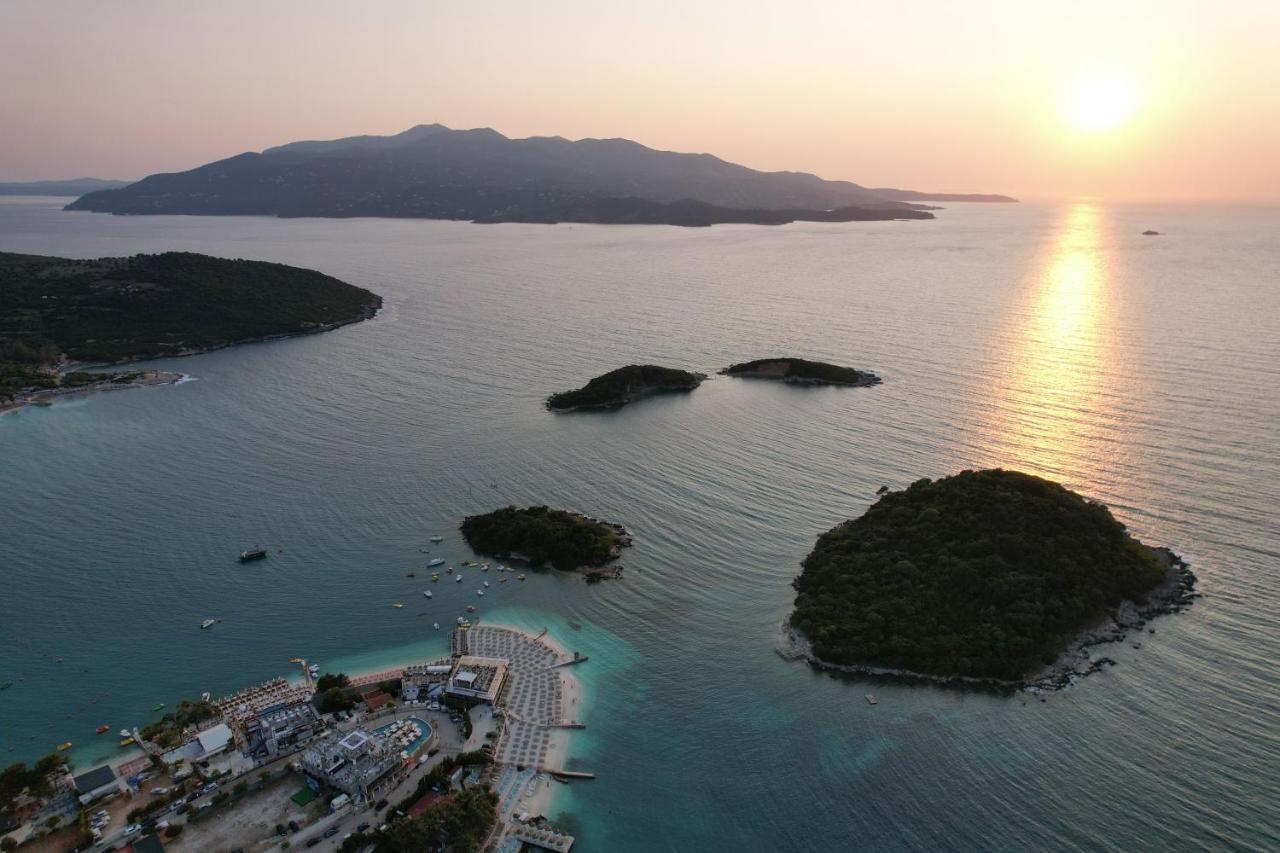 Koko Hotel Ksamil Exteriör bild